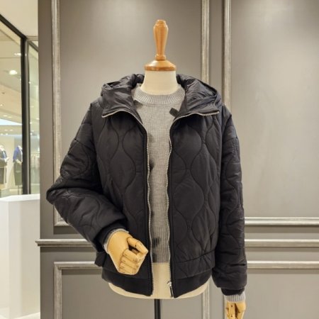 후드넥 퀼팅 점퍼