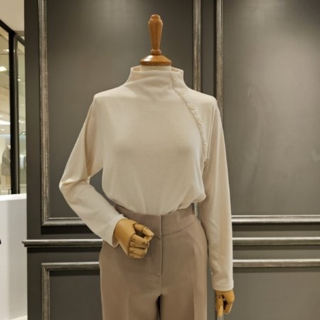 사선 단추 반폴라 기모티