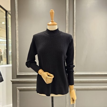 반폴라 꽈베기 니트