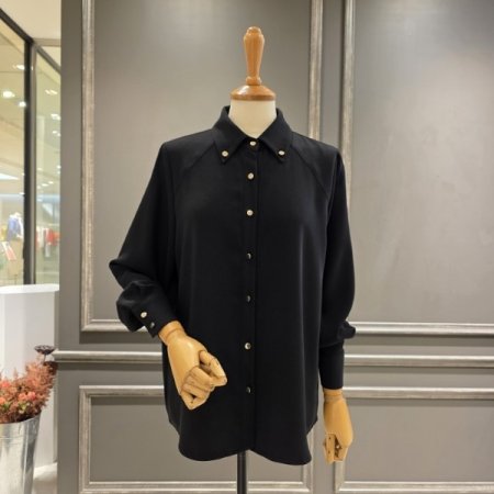 금장버튼 블라우스