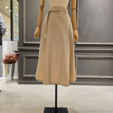 A라인 뒷밴딩 롱스커트