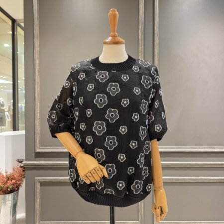 주름넥 플라워 패턴 블라우스