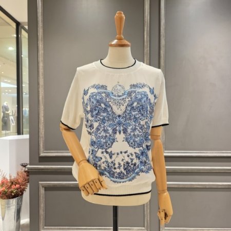 나비패턴 니트 블라우스