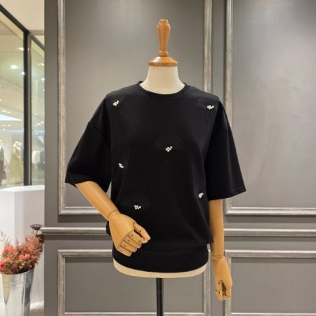 진주장식 자수 티셔츠