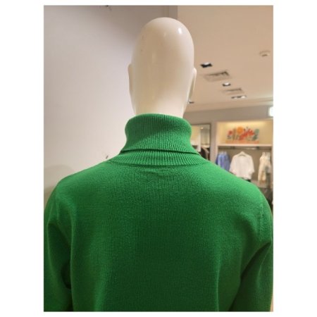 베이직 터틀넥 풀오버 니트