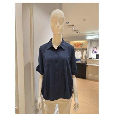 레터링 언발 카라 블라우스