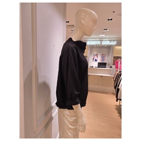 배색 하이넥 밴딩 블라우스