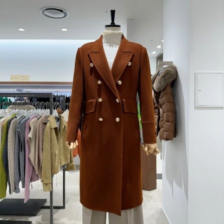 금장 단추 코트