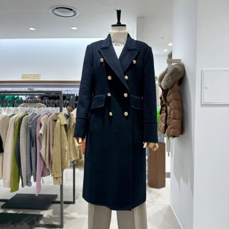 금장 단추 코트