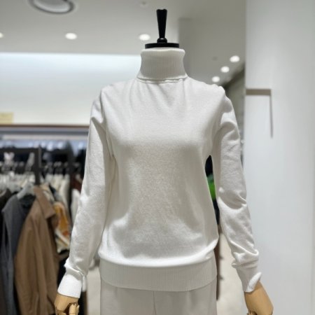 터틀넥 니트