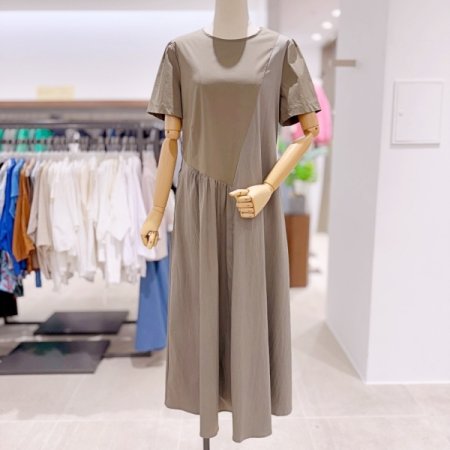 사선배색 원피스