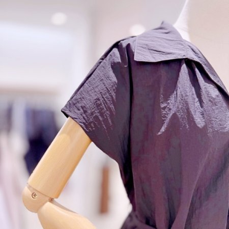 오픈 카라 원피스