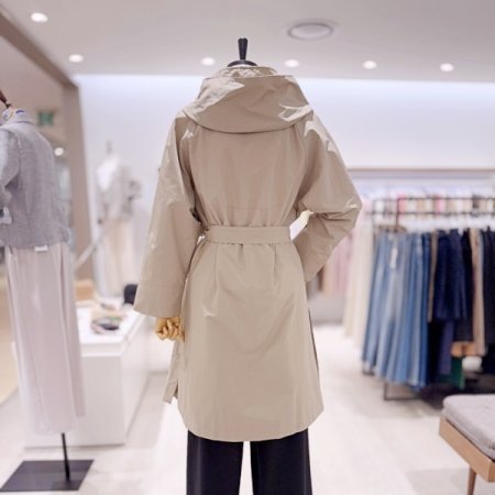 벨티드 트렌치코트