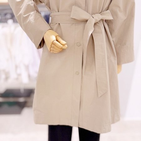 벨티드 트렌치코트