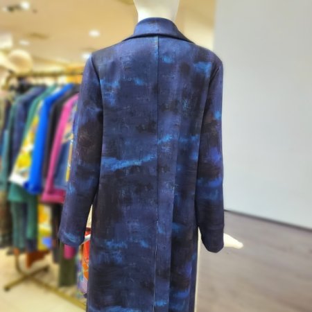 오로라트렌치코트