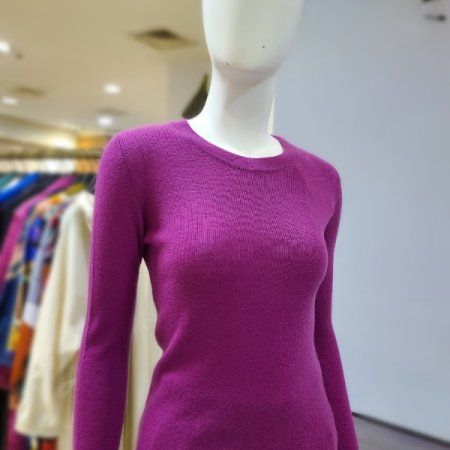 라운드넥심플니트티셔츠