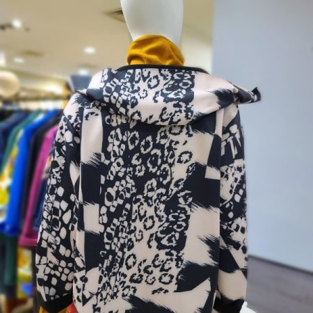 프린트후드넥점퍼