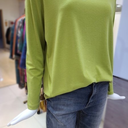 입술넥긴팔티셔츠