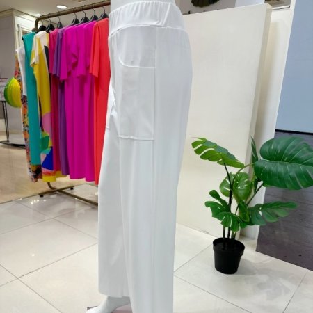 아웃포켓 화이트 팬츠