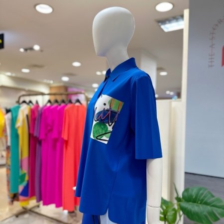 카라 프린팅 블라우스