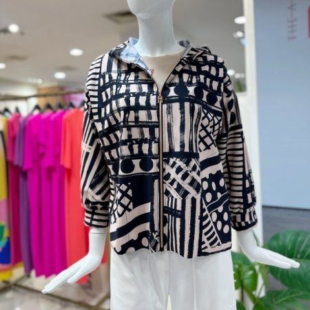 패턴 바람막이 점퍼