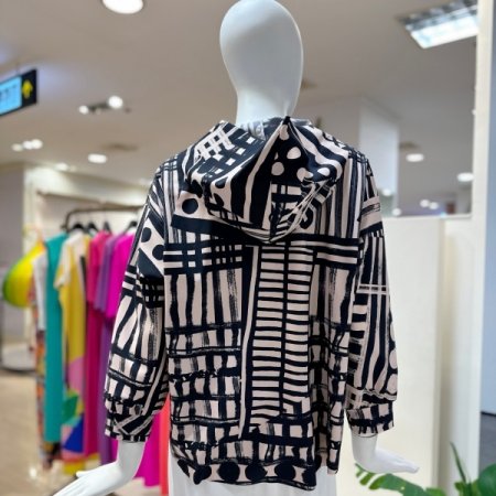 패턴 바람막이 점퍼