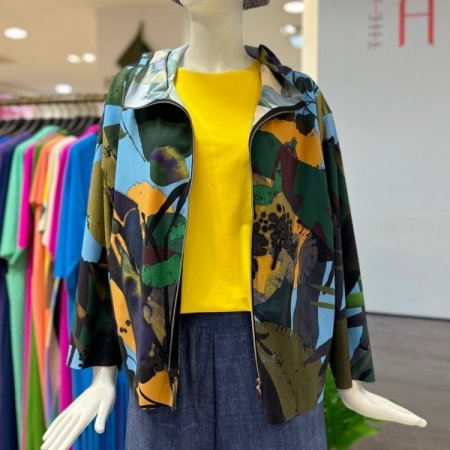 패턴 하이넥 점퍼