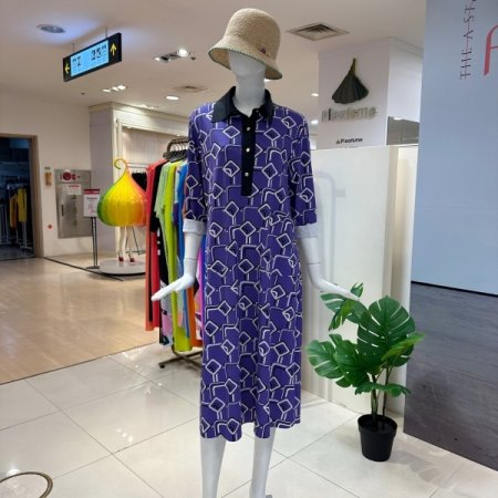 지오 카라 배색 드레스