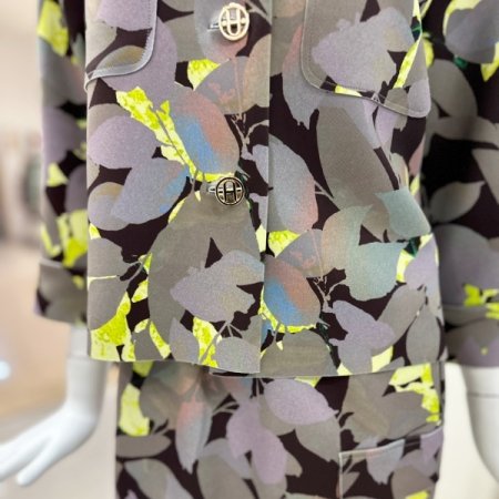 프린팅 패턴 자켓