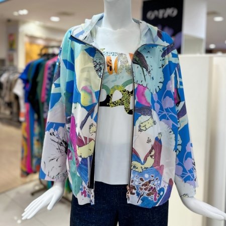 패턴 하이넥 점퍼