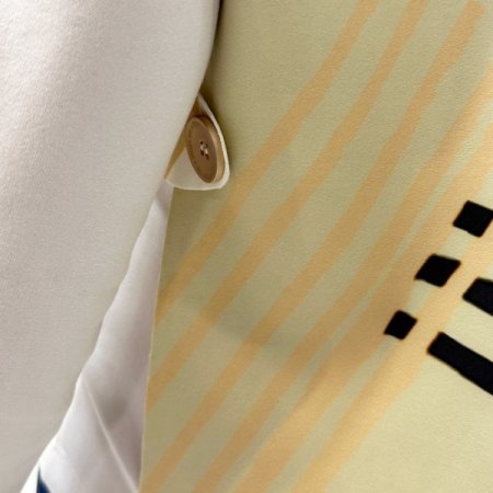 컨템 카라 단추 베스트