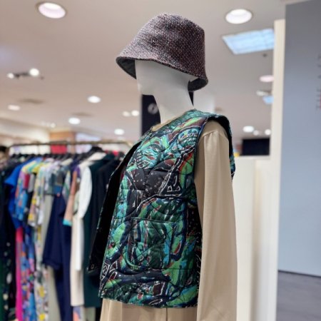 리버서블 크레이리프 패딩 숏 베스트