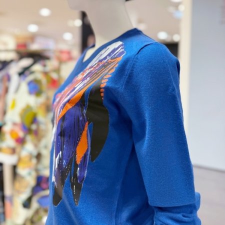 원포인트 브이넥 니트