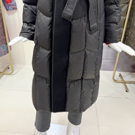 구스다운 배색 롱 패딩점퍼