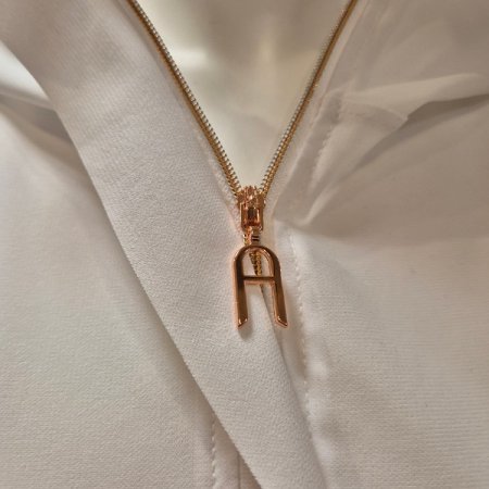 밑단 스트링 바람막이 점퍼