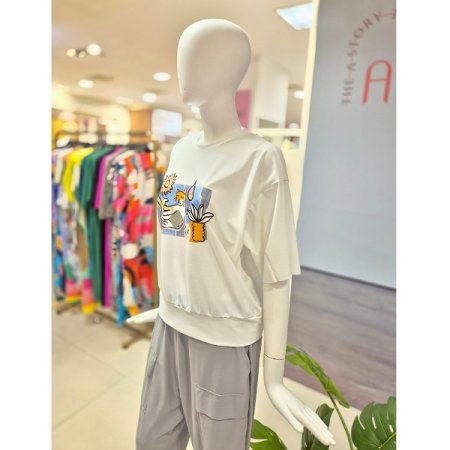 고양이 라운드 티셔츠