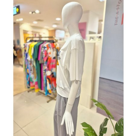 고양이 라운드 티셔츠