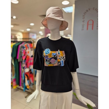 고양이 라운드 티셔츠