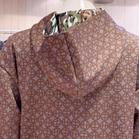 A로고 스트링 후드 크랍 점퍼