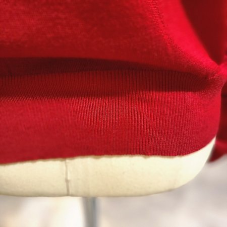 간절기기본브이넥긴팔니트티