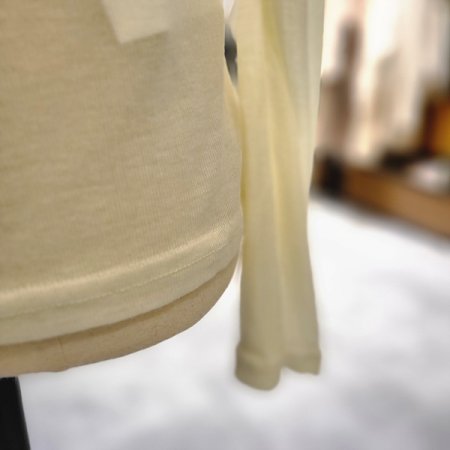 시스루무지라운드이너티