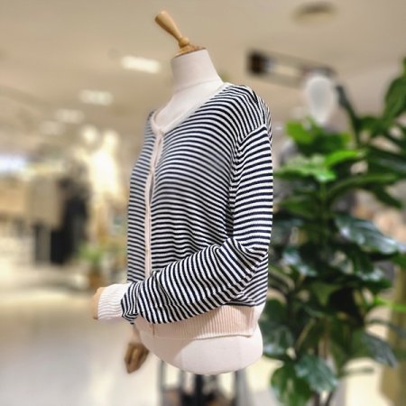 스트라이프라운드넥봄가디건