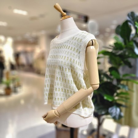 라운드넥패턴니트조끼