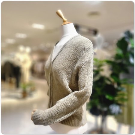 브이넥긴팔부클니트가디건