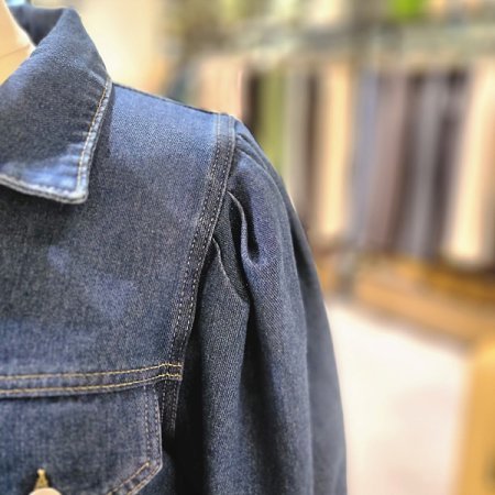 어깨셔링세미크롭청자켓