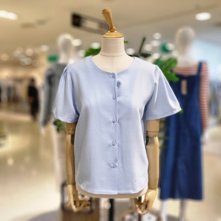 앞단추반팔블라우스