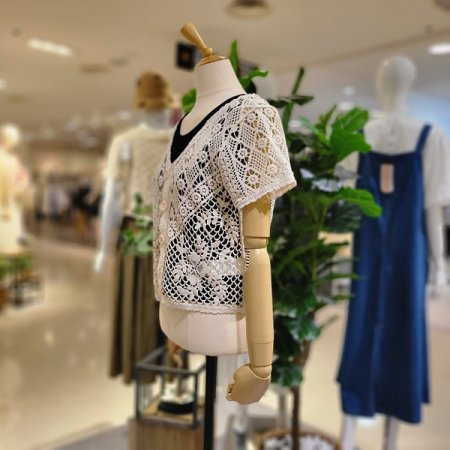 브이넥반팔펀칭가디건