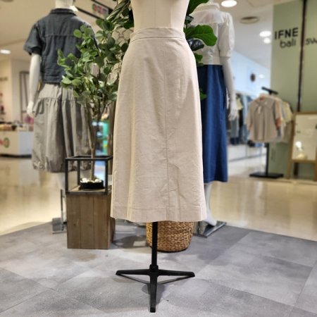 뒷밴딩린넨베이지롱스커트