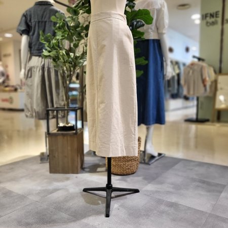 뒷밴딩린넨베이지롱스커트