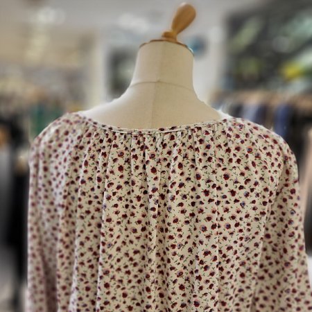 잔꽃무늬쉬폰미니원피스